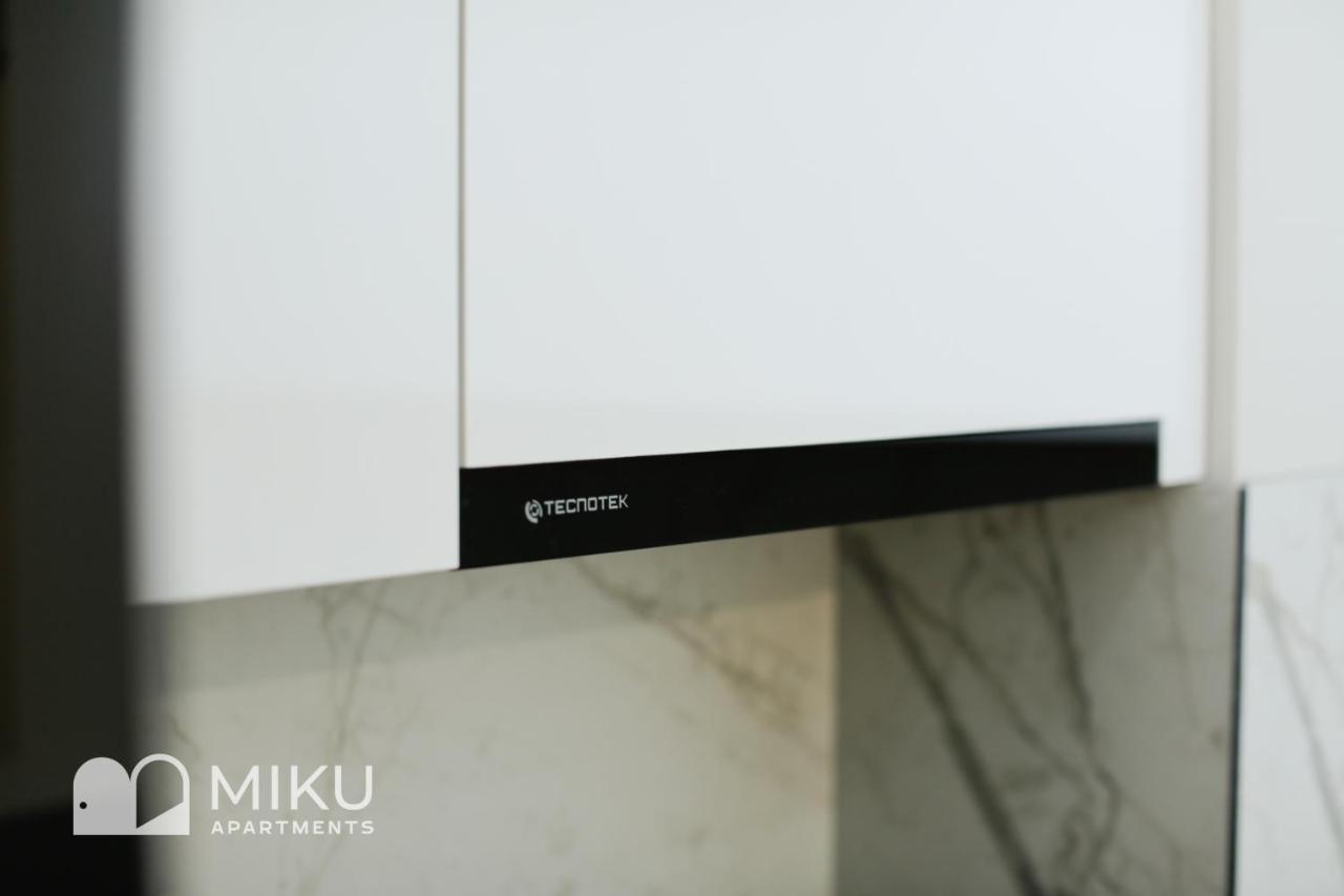 Miku Apartment - Vibrant 1Bd Apartment At Olympic Residence 티라나 외부 사진