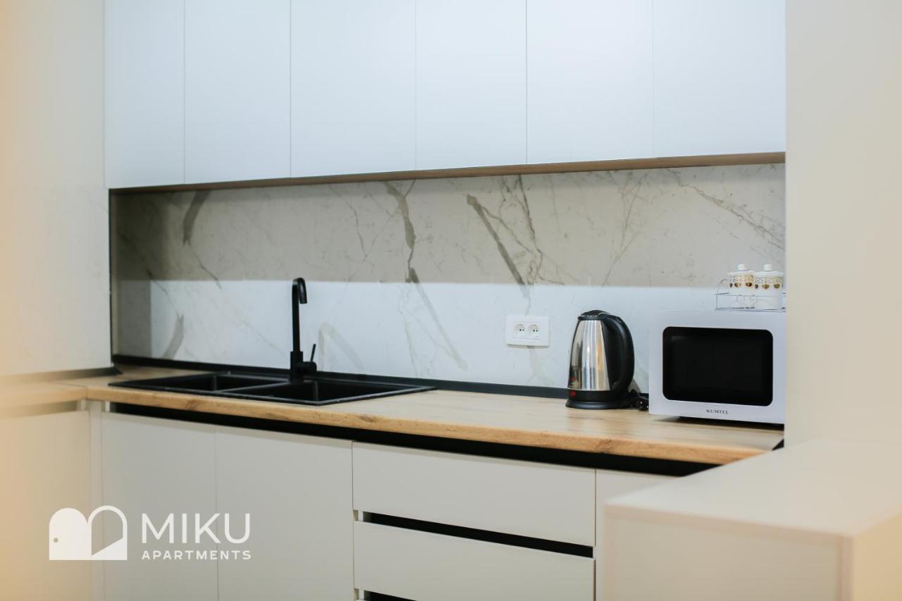 Miku Apartment - Vibrant 1Bd Apartment At Olympic Residence 티라나 외부 사진