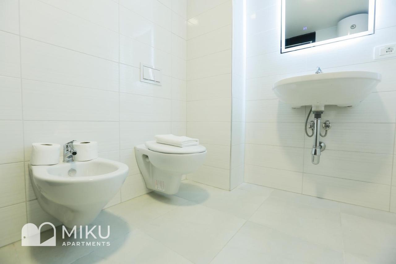 Miku Apartment - Vibrant 1Bd Apartment At Olympic Residence 티라나 외부 사진