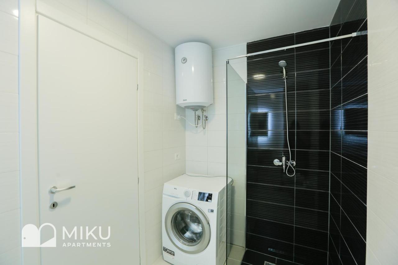 Miku Apartment - Vibrant 1Bd Apartment At Olympic Residence 티라나 외부 사진