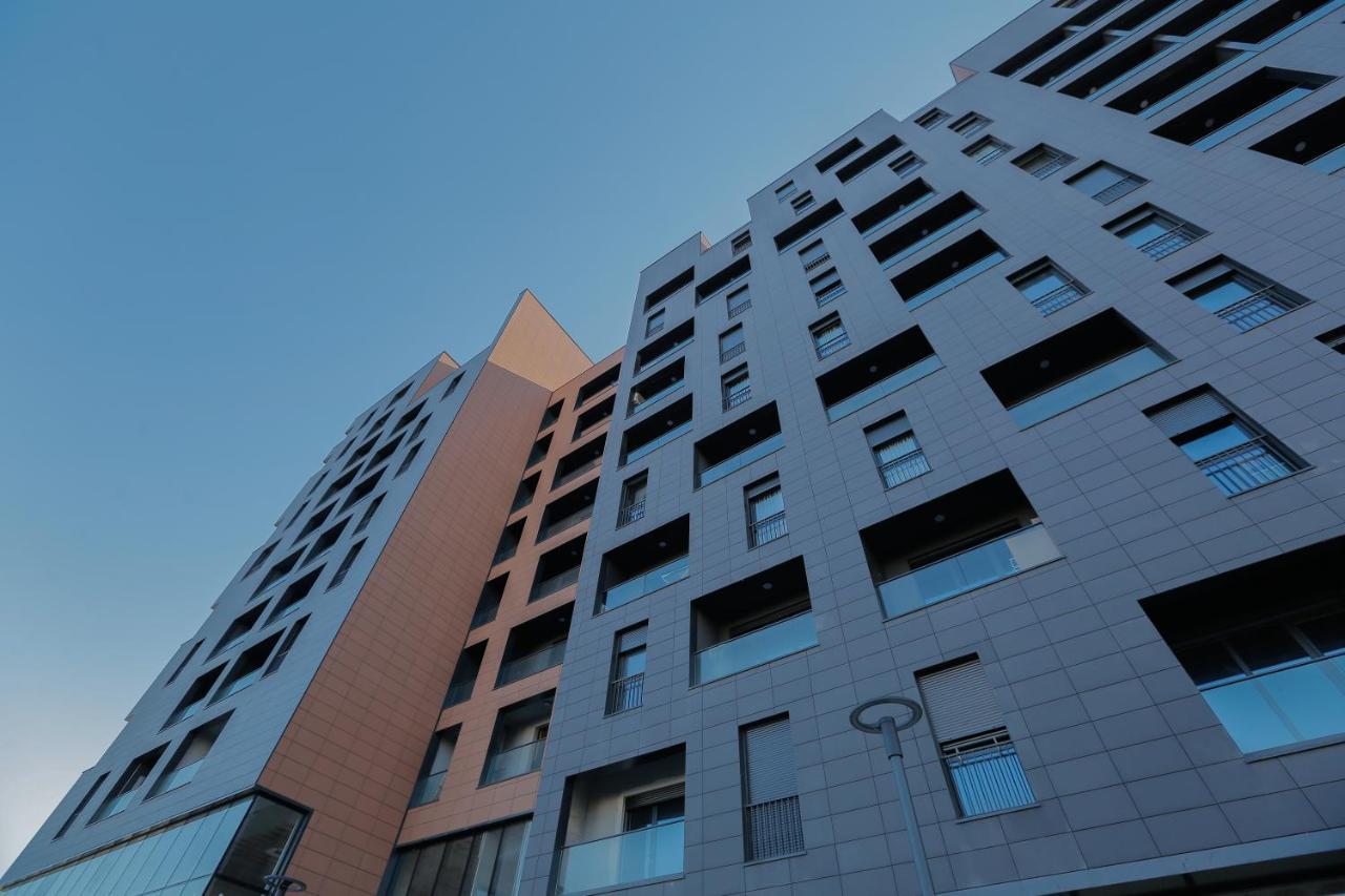 Miku Apartment - Vibrant 1Bd Apartment At Olympic Residence 티라나 외부 사진