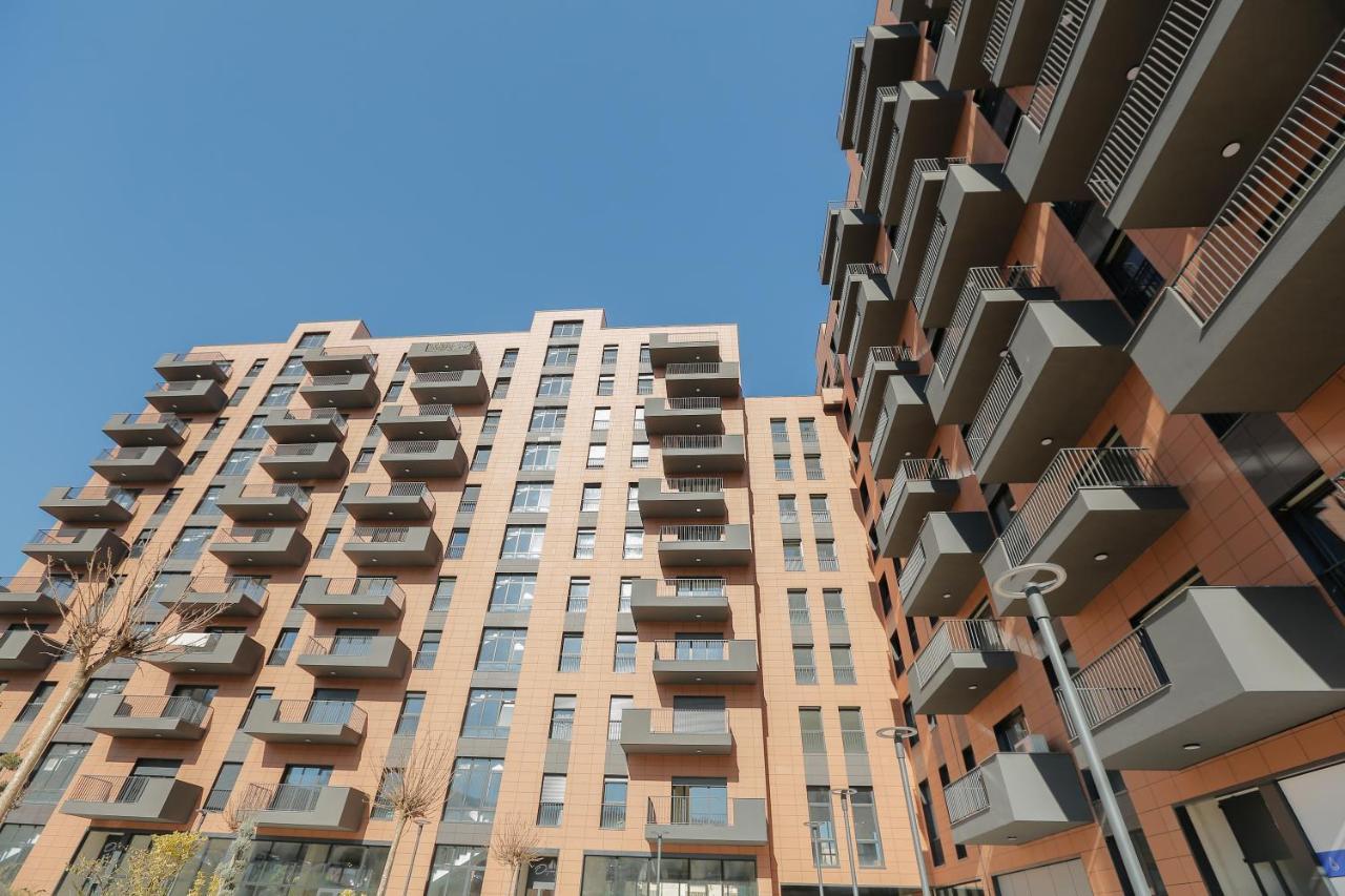 Miku Apartment - Vibrant 1Bd Apartment At Olympic Residence 티라나 외부 사진